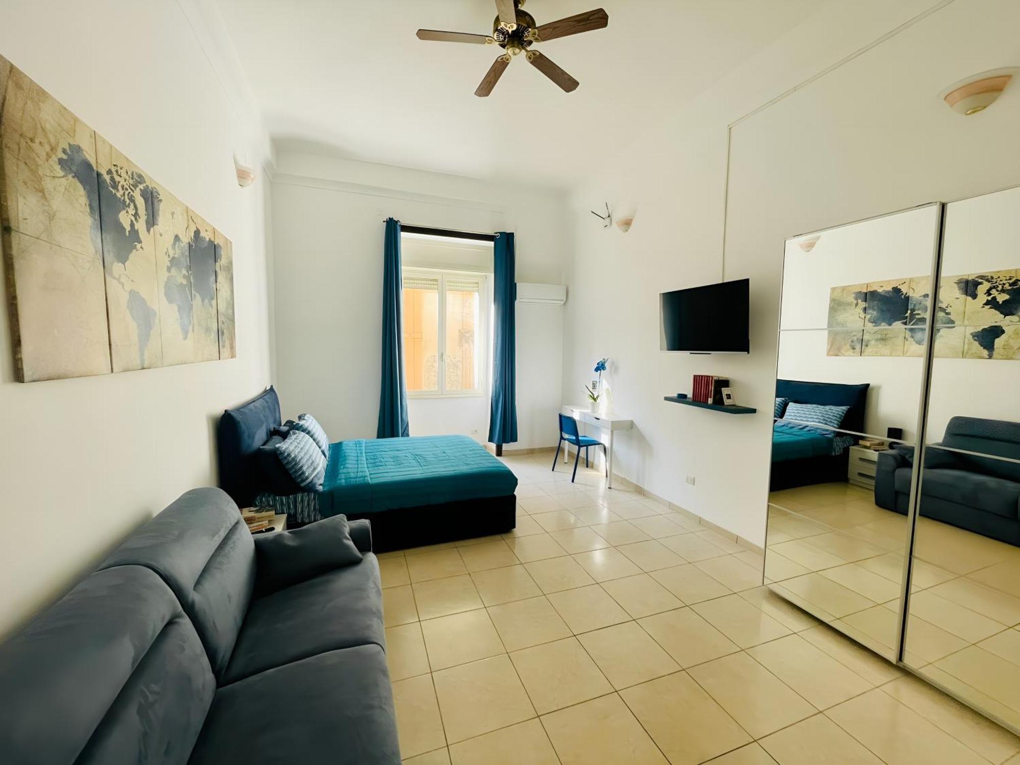Napoli Forcella House Al Centro Di Napoli Apartment Bagian luar foto